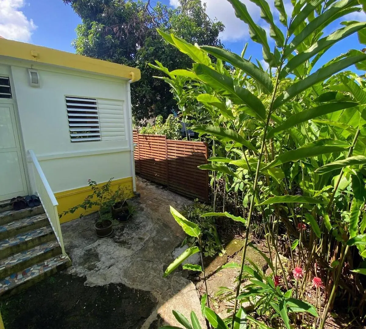 Tatil Evi Maison Simon Lamentin Jardin Tropical